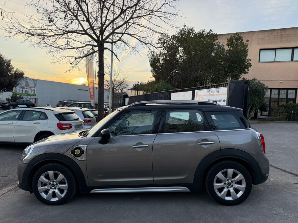 Mini Countryman Plug-In All4 - immagine 12