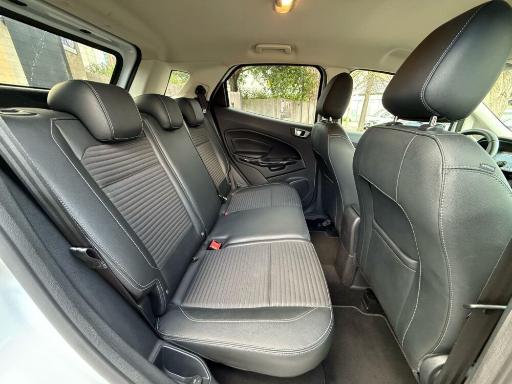 Ford EcoSport 1.5 Titanium Diesel - immagine 8