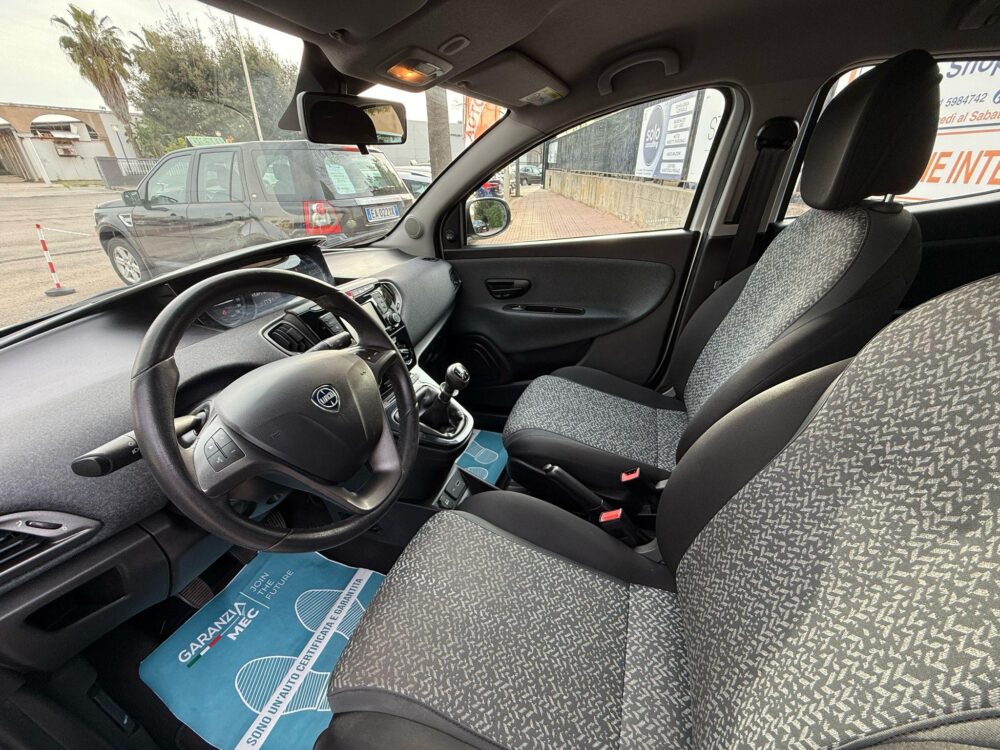 Lancia Ypsilon Elefantino - immagine 14