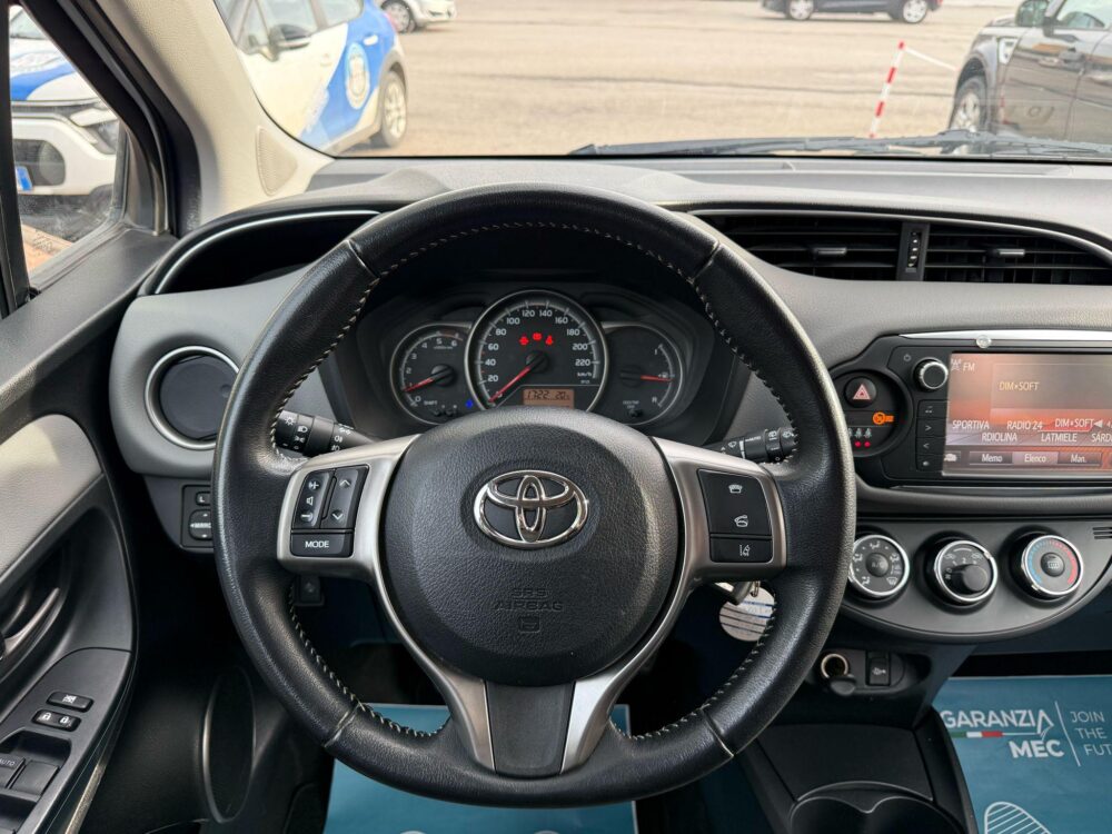 Toyota Yaris Active - immagine 11
