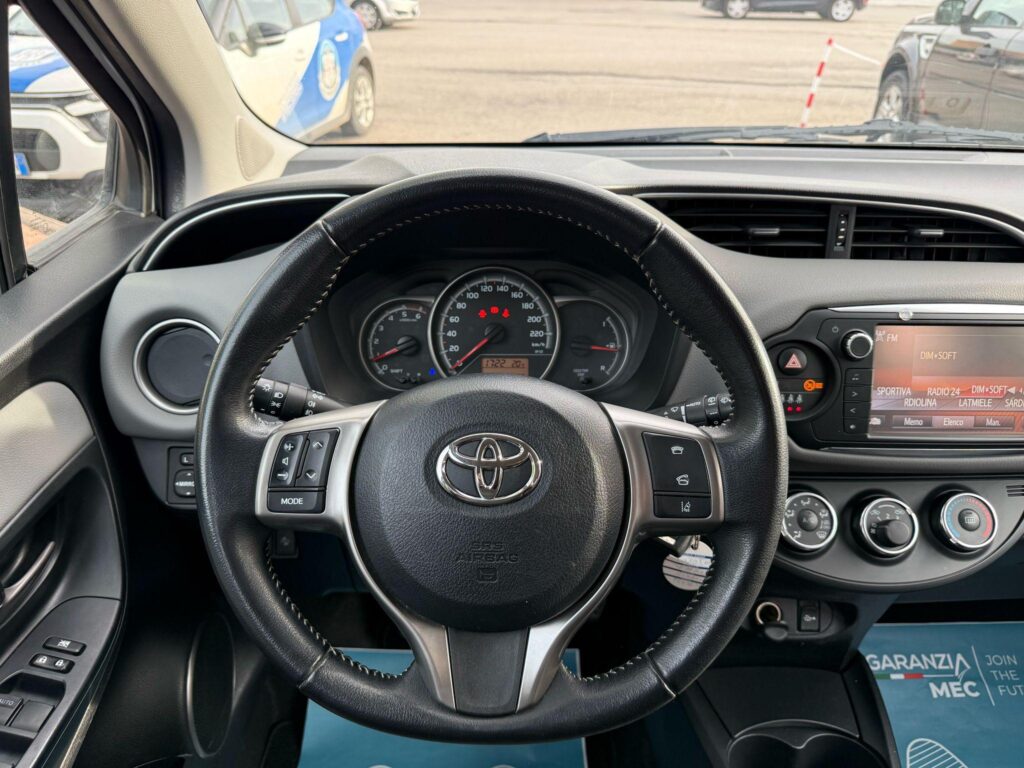 Toyota Yaris Active
