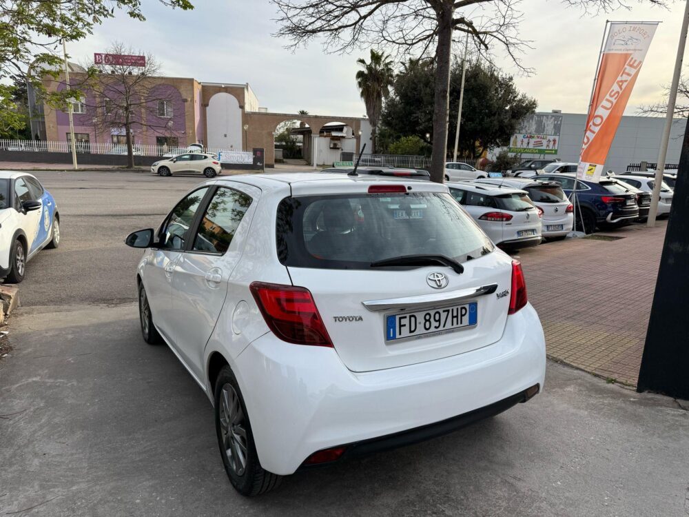Toyota Yaris Active - immagine 4