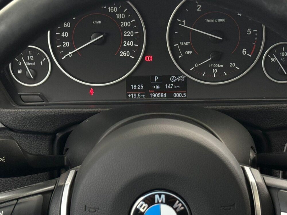 BMW Serie 3 Touring M-Sport - immagine 15