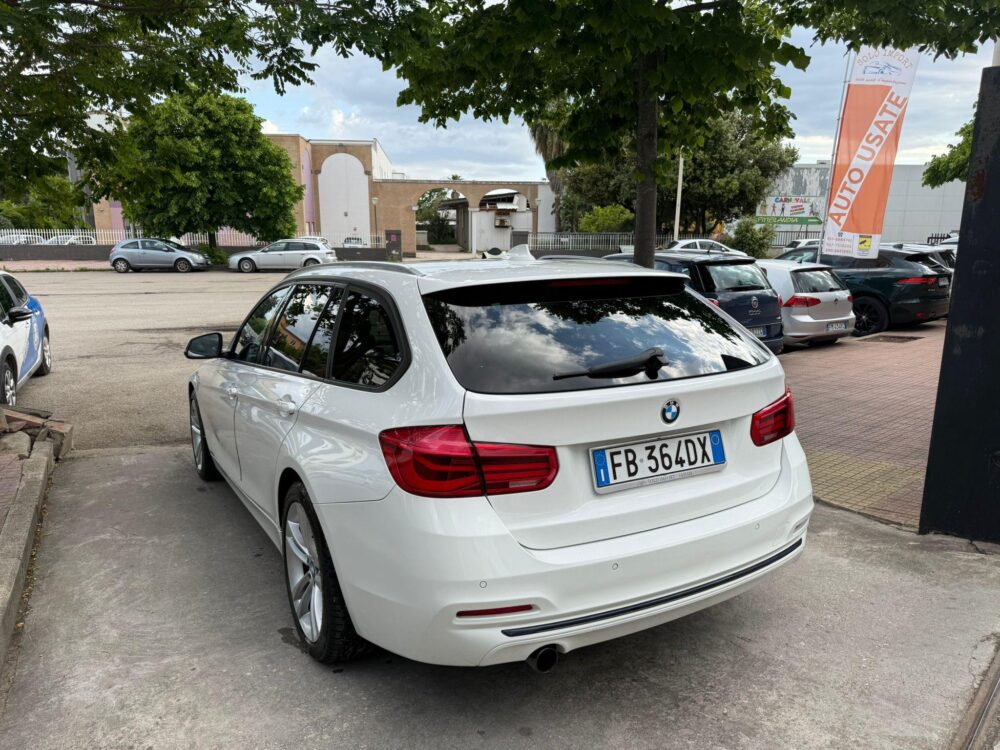 BMW Serie 3 Touring M-Sport - immagine 3
