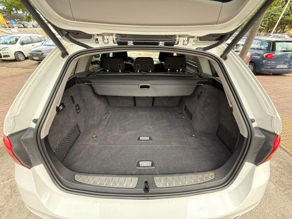 BMW Serie 3 Touring M-Sport - immagine 7