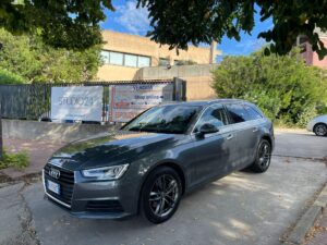 AUDI A4 AVANT