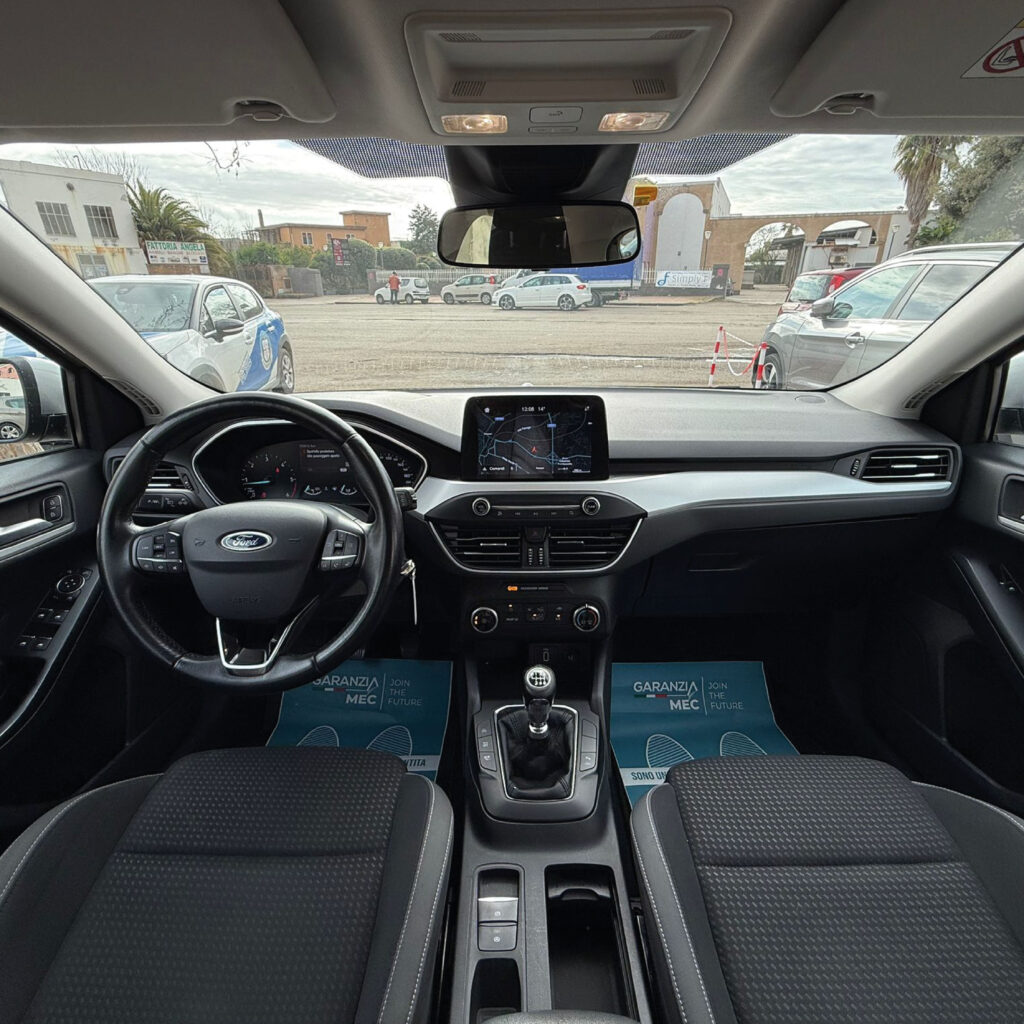 FORD FOCUS