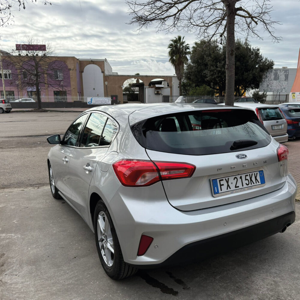 FORD FOCUS - immagine 2
