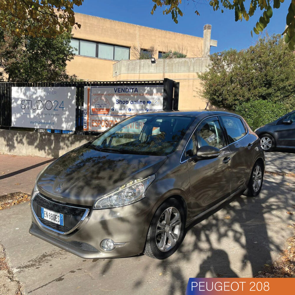 PEUGEOT 208