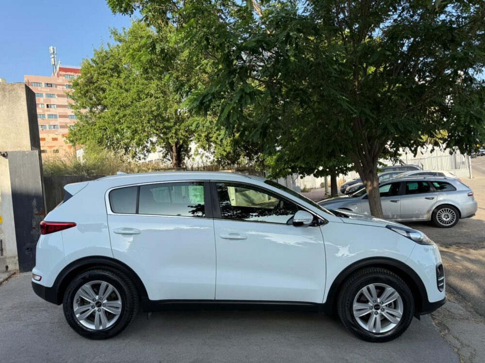 KIA SPORTAGE - immagine 4