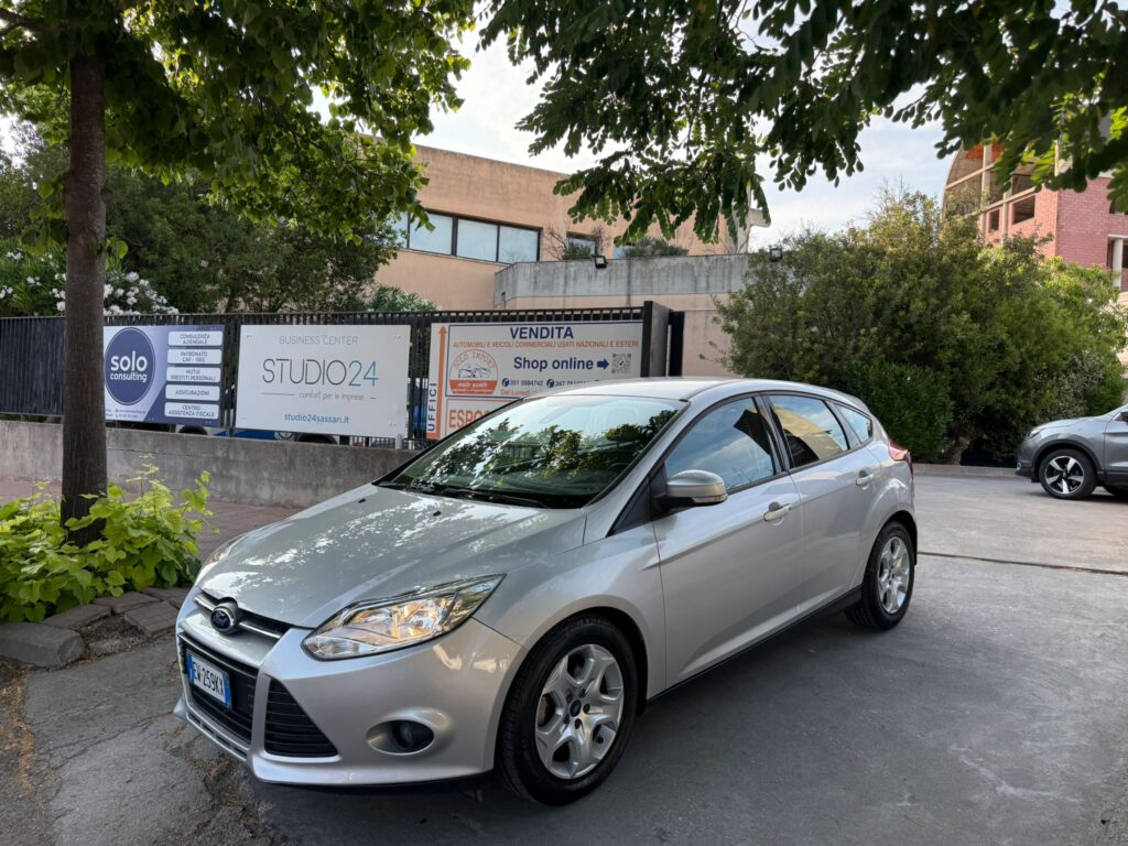 FORD FOCUS