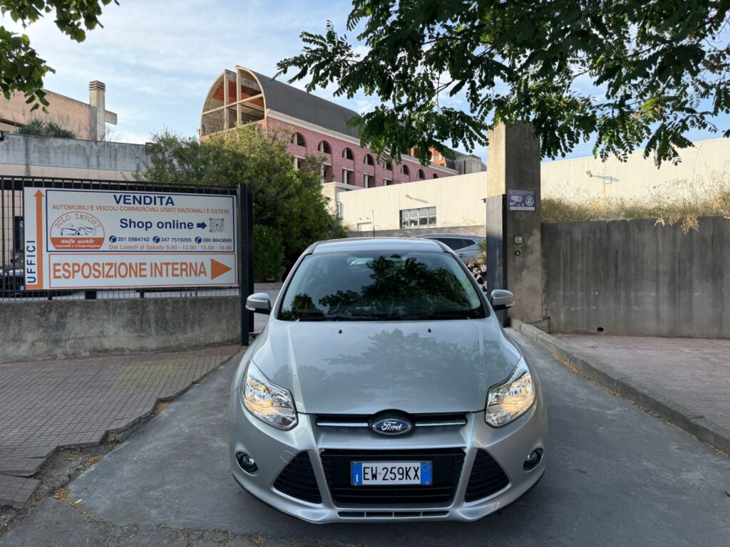FORD FOCUS