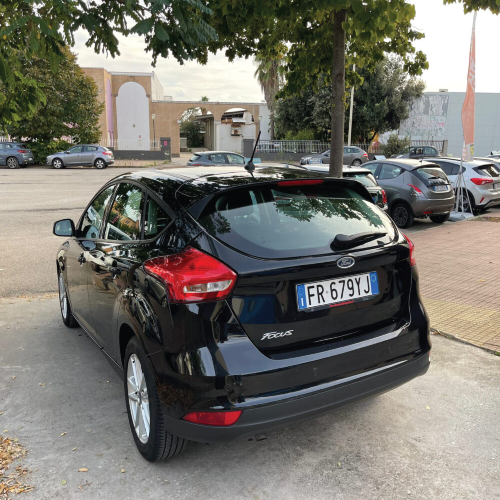 FORD FOCUS - immagine 3
