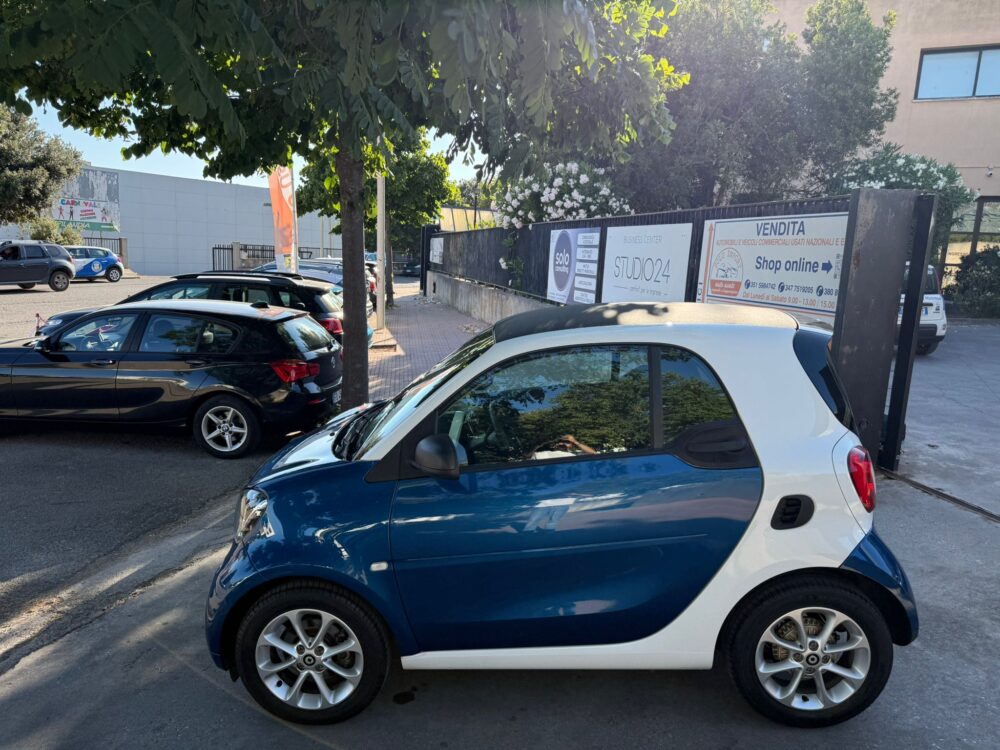SMART FORTWO - immagine 8