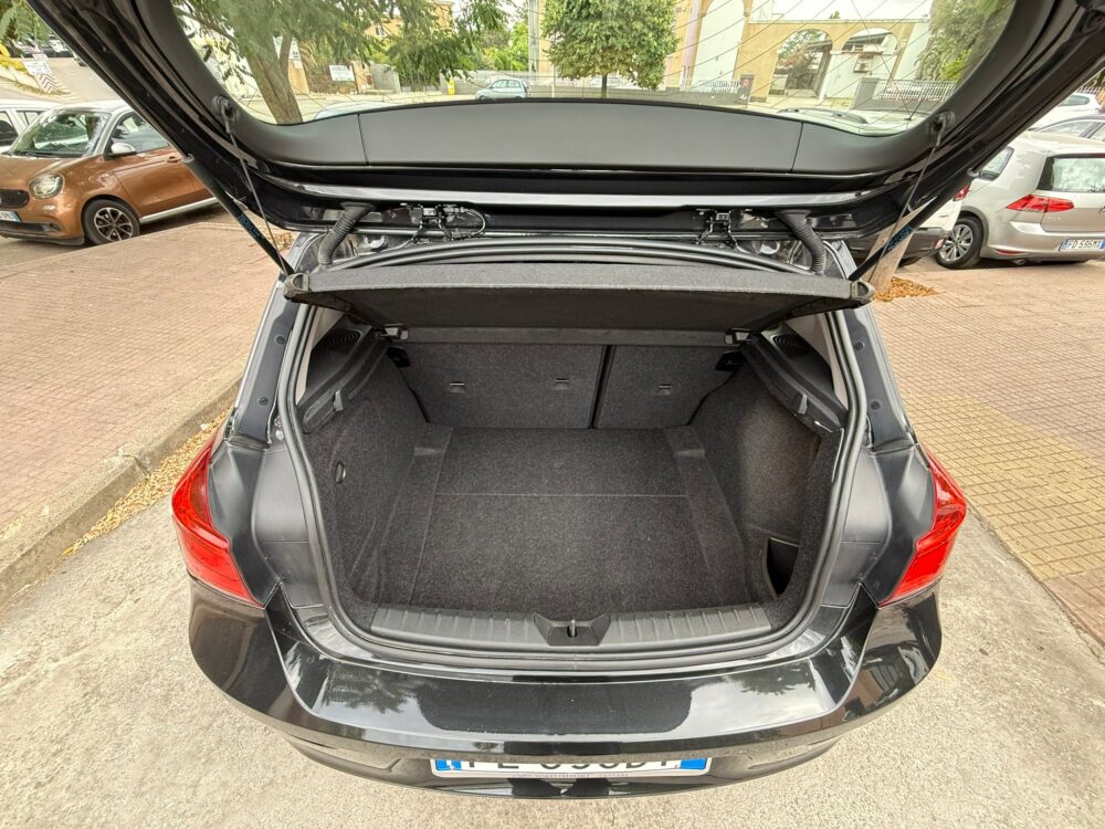 BMW SERIE 1 - immagine 21