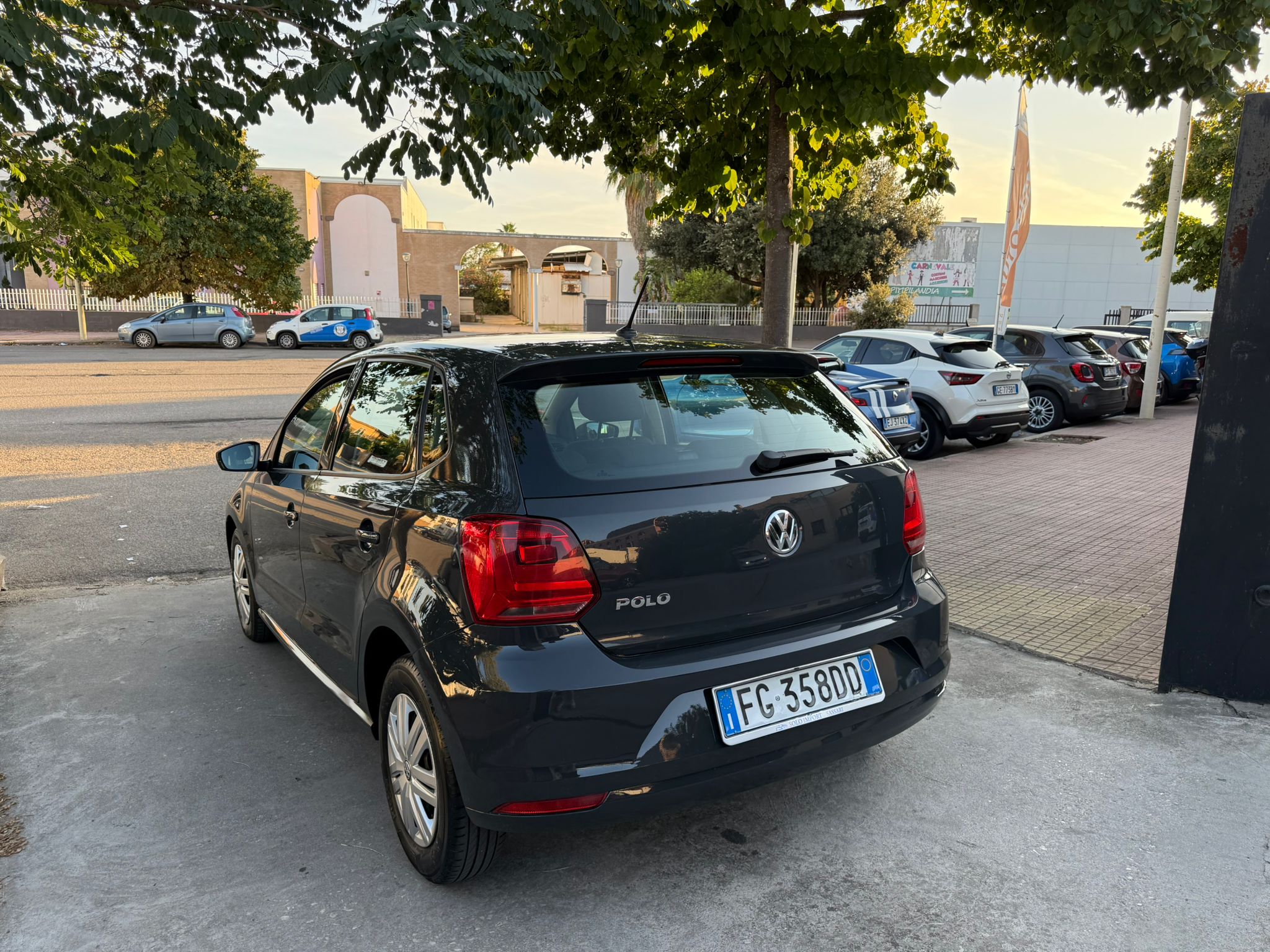 Volkswagen polo - immagine 7