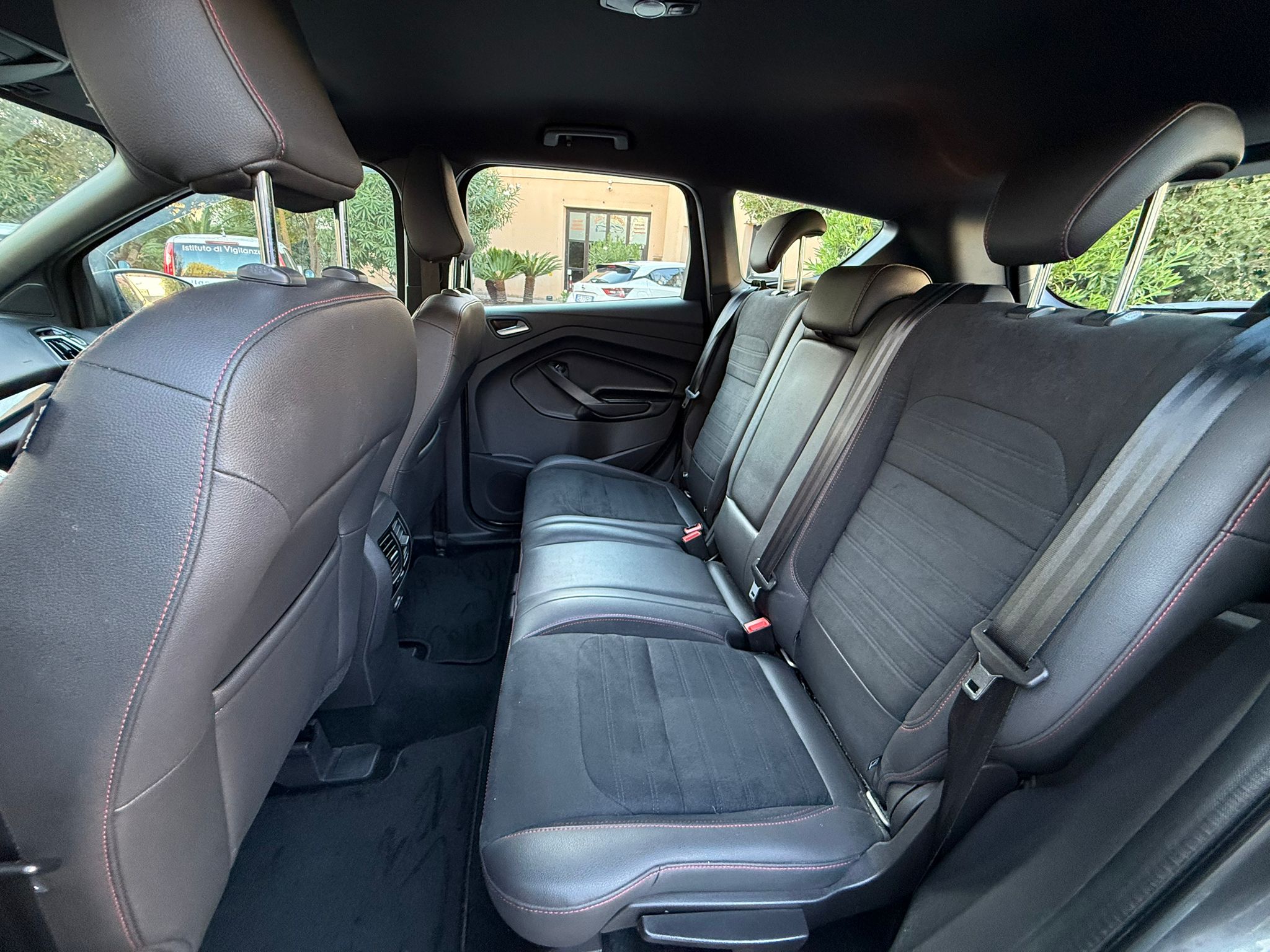 Ford Kuga - immagine 11