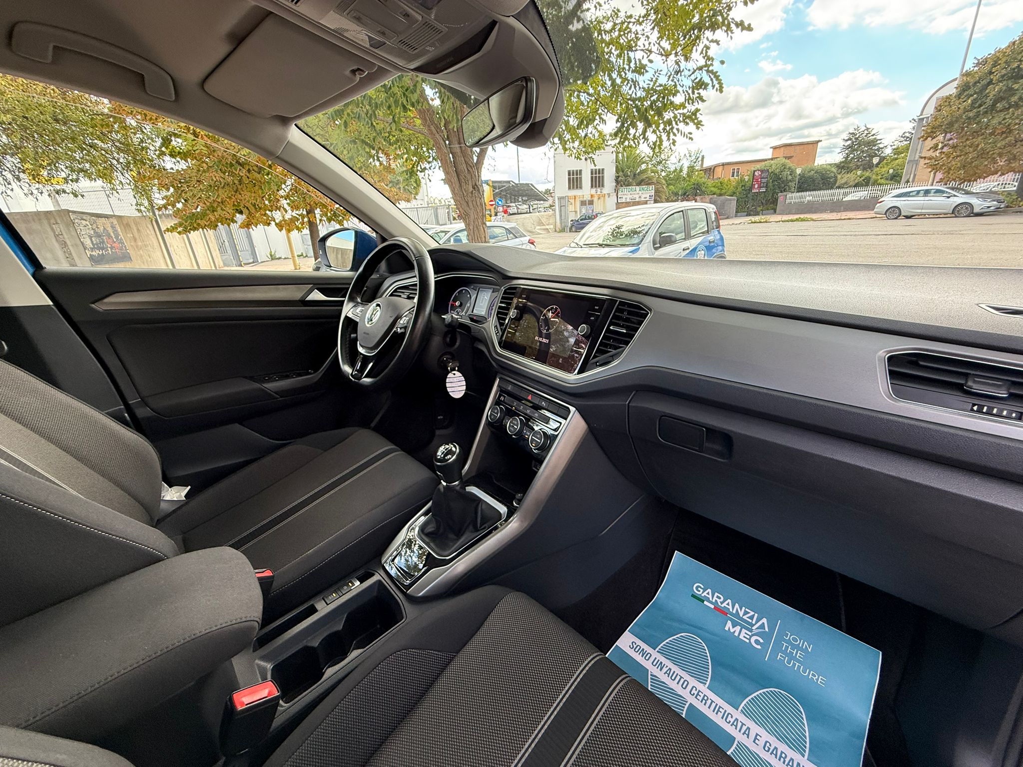 Volkswagen T - roc - immagine 12