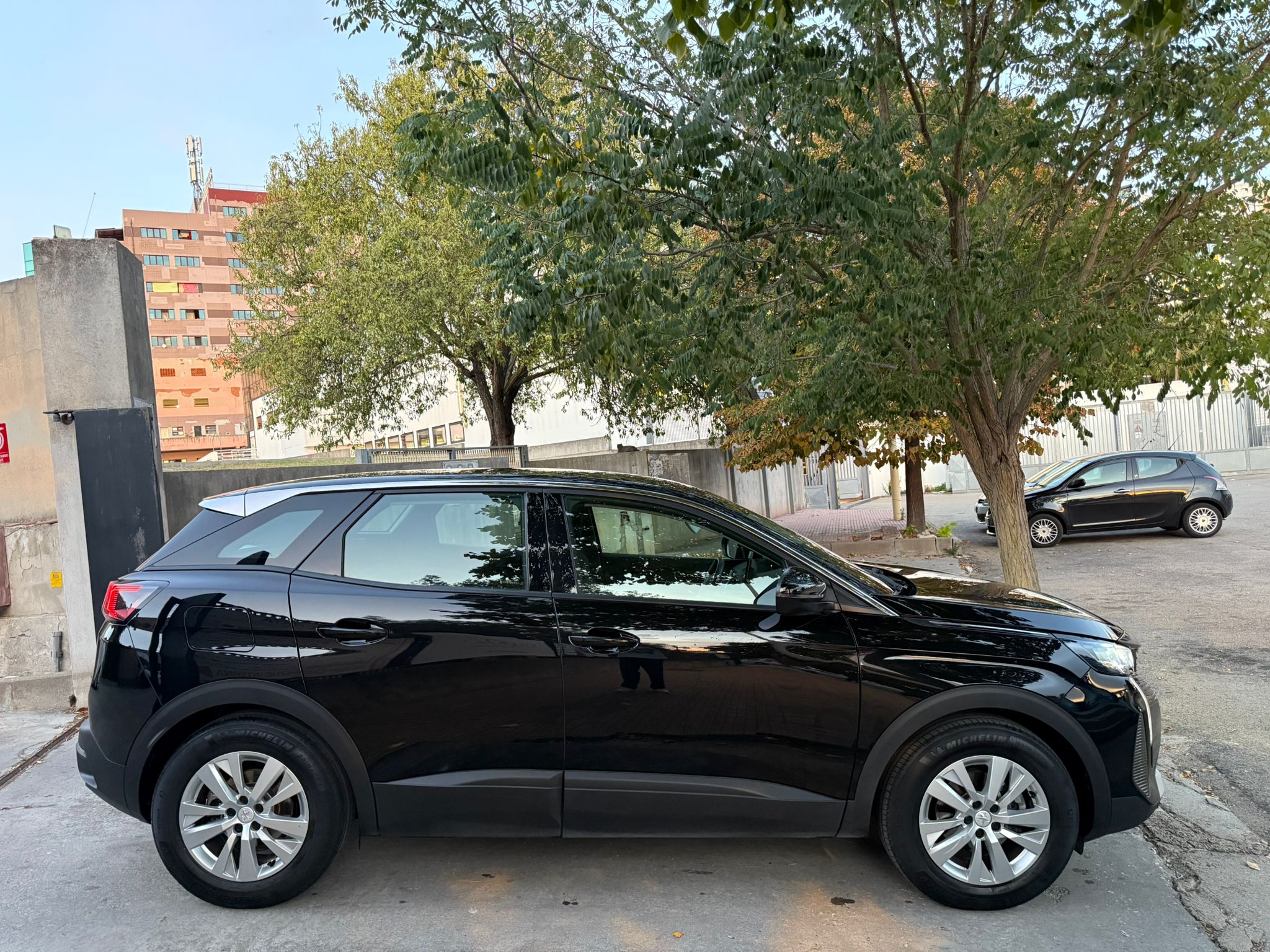 PEUGEOT 3008 - immagine 5