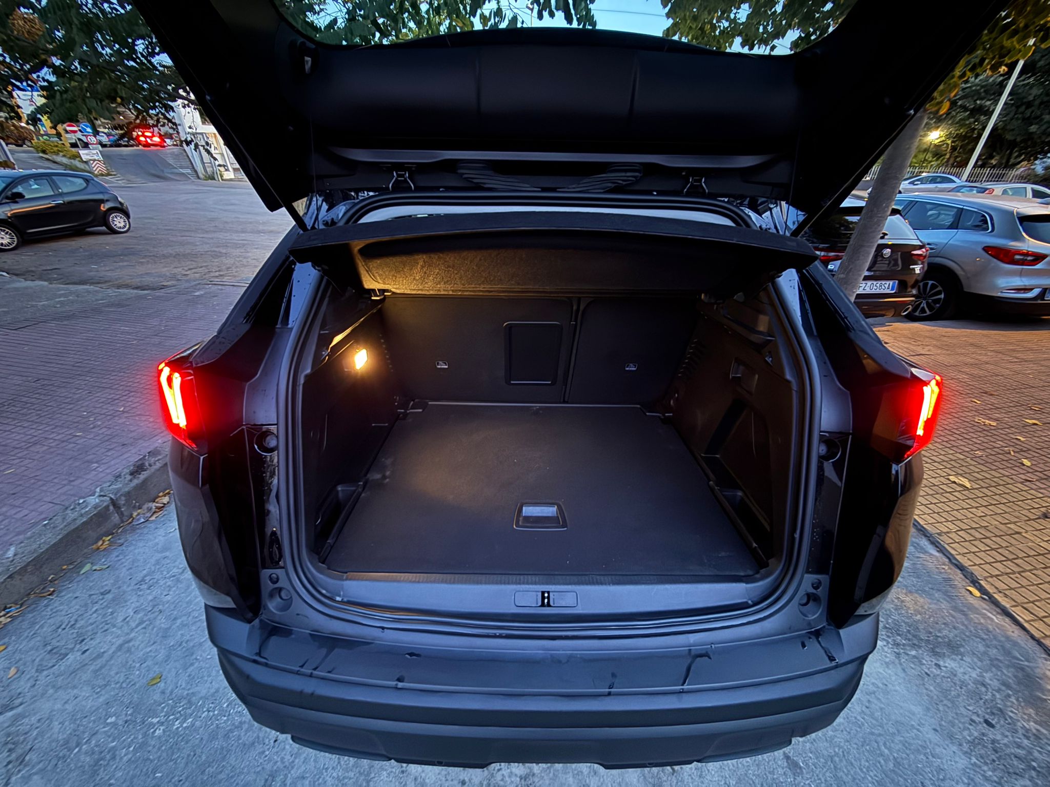 PEUGEOT 3008 - immagine 21