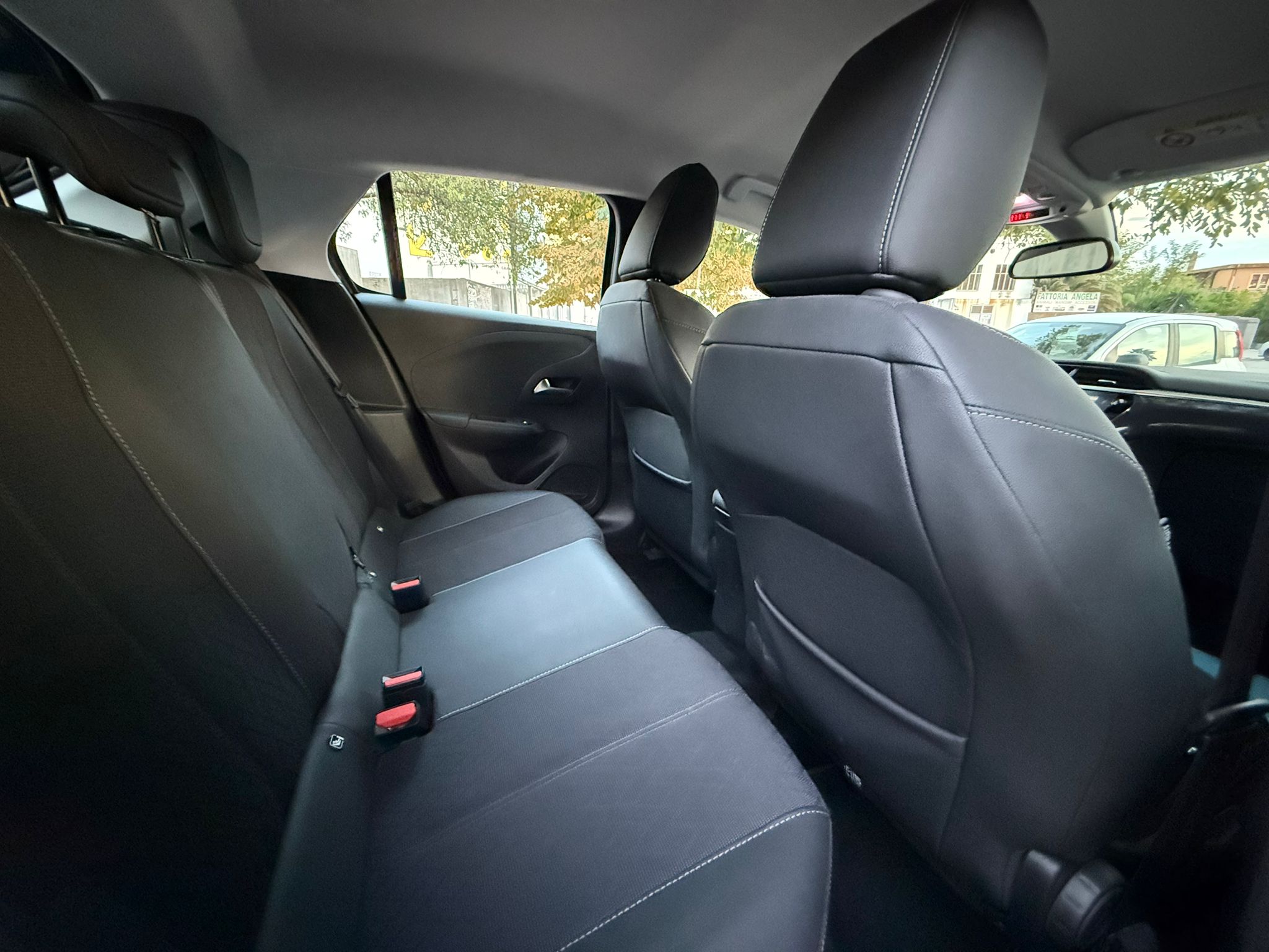 Opel Corsa - immagine 12