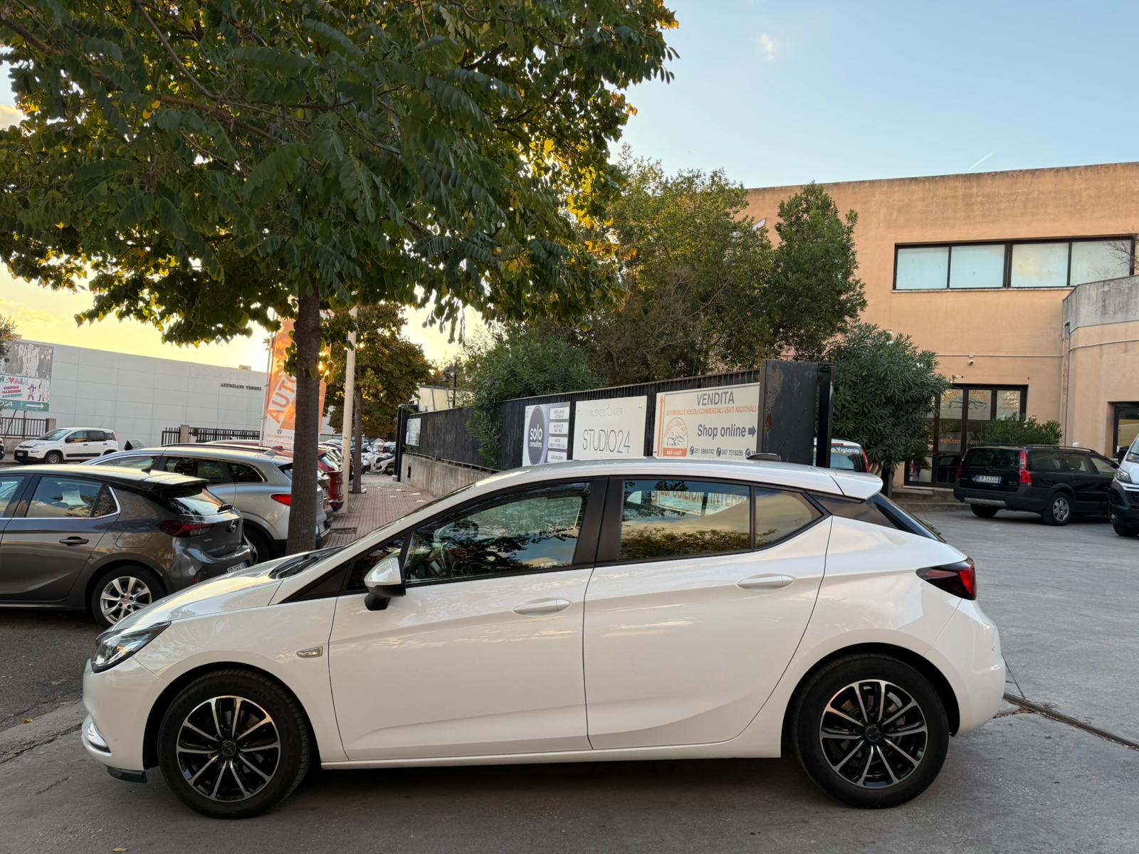 Opel Astra - immagine 8