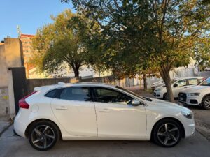 Volvo V40 R-Design