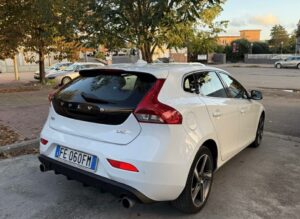 Volvo V40 R-Design