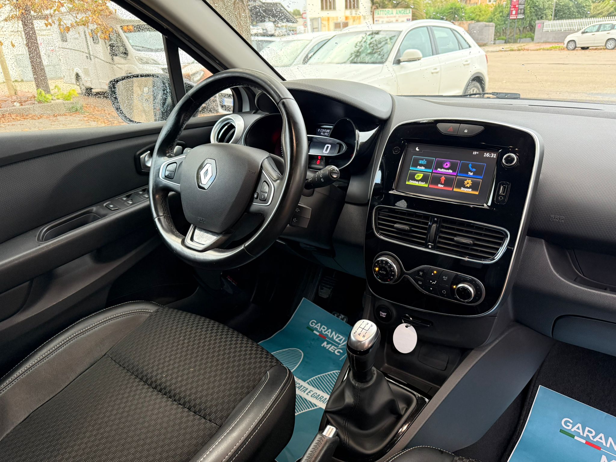 RENAULT CLIO - immagine 16