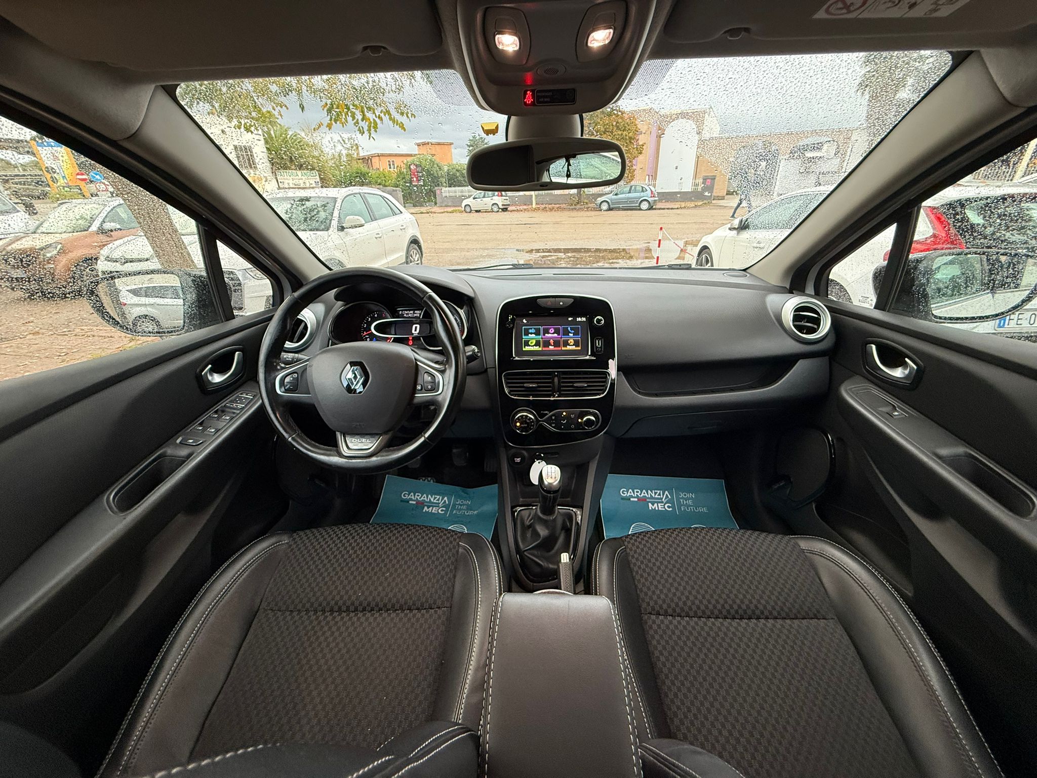 RENAULT CLIO - immagine 17