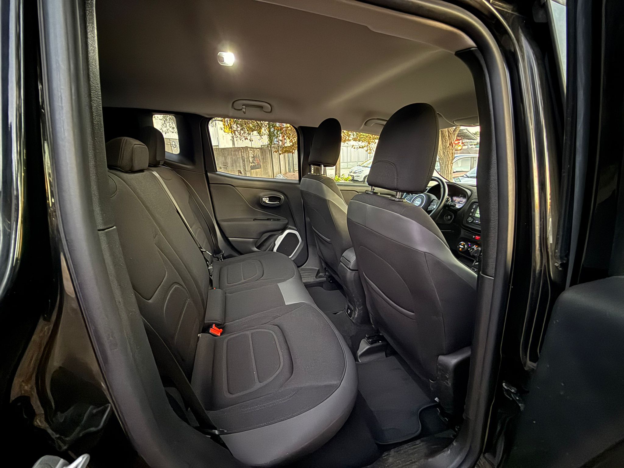 JEEP RENEGADE - immagine 12