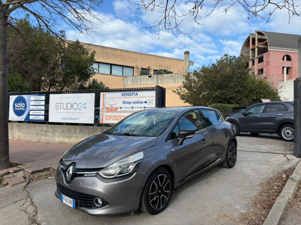 RENAULT CLIO