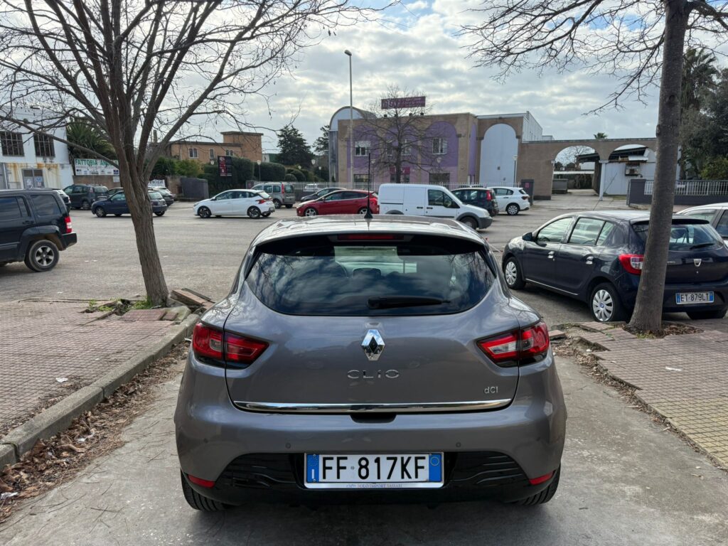 RENAULT CLIO