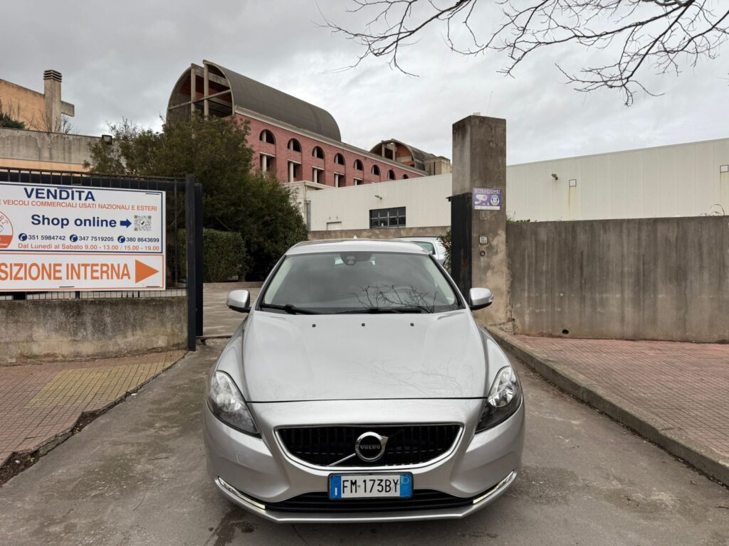 Volvo V40