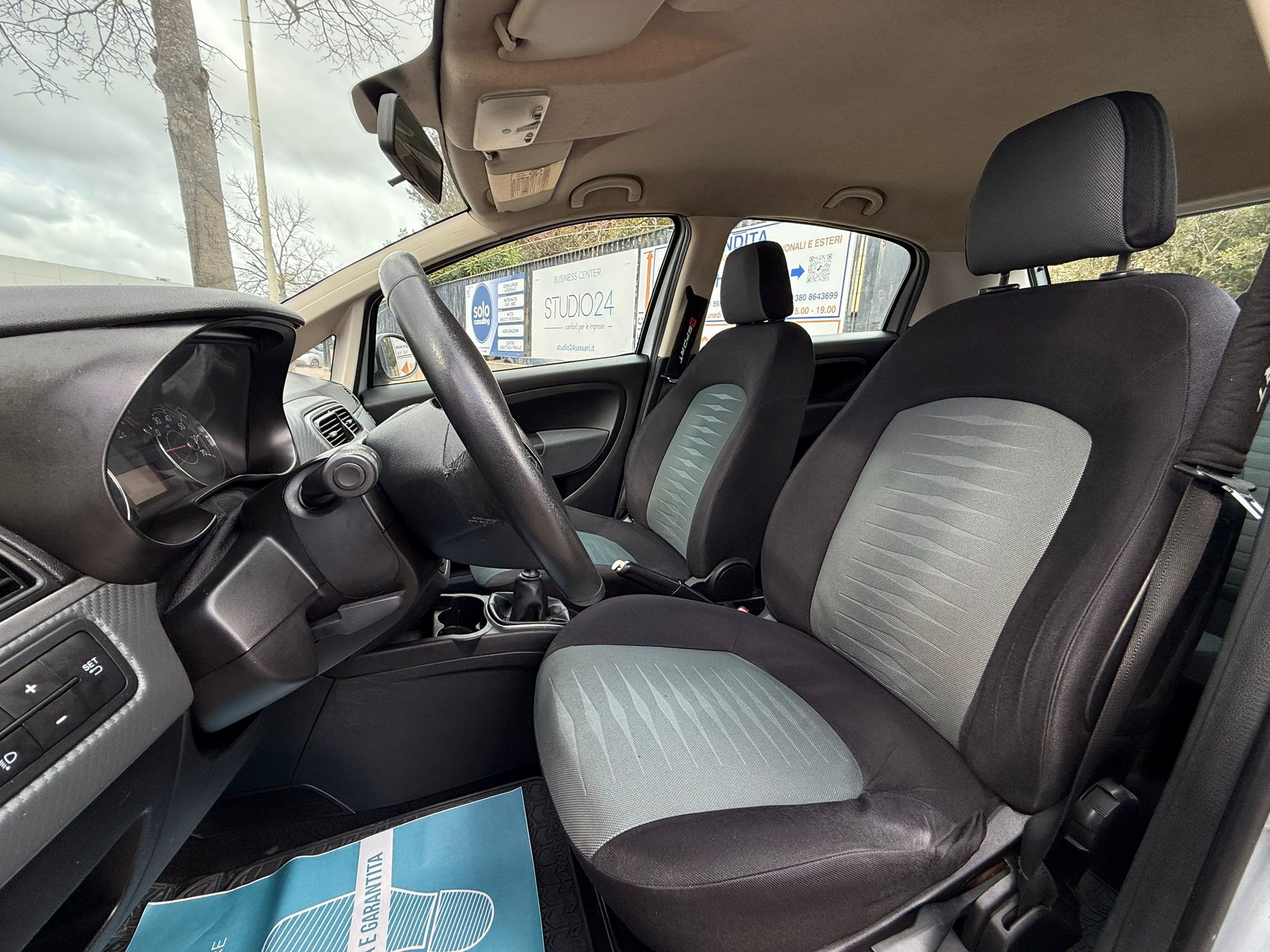 Fiat Punto - immagine 10