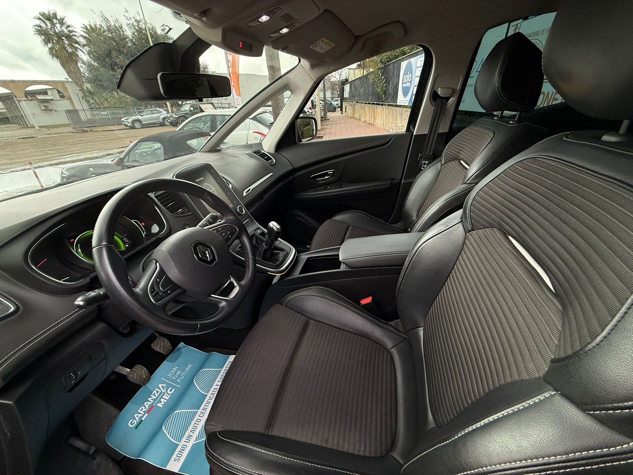 Renault Scenic - immagine 9