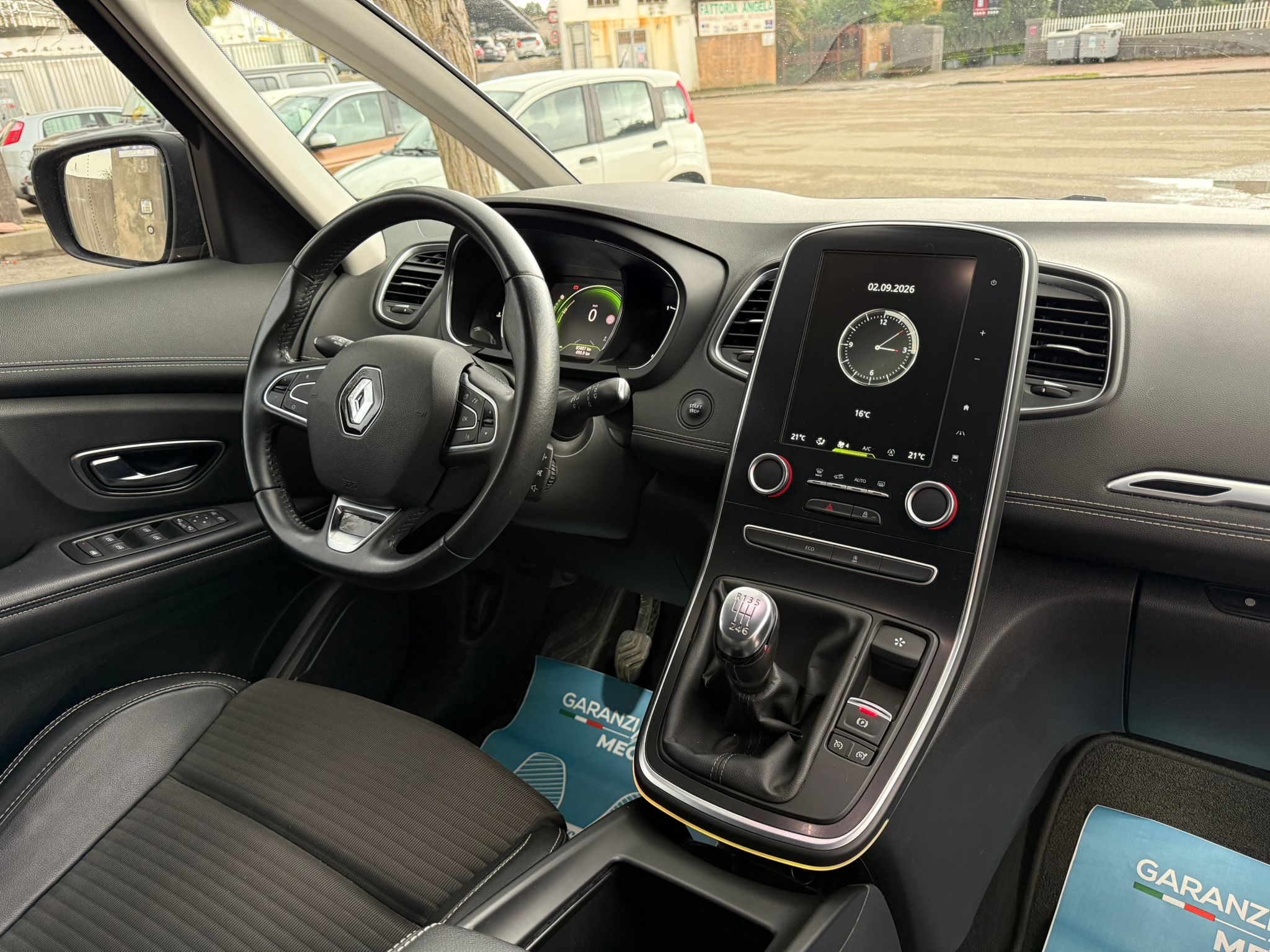 Renault Scenic - immagine 15