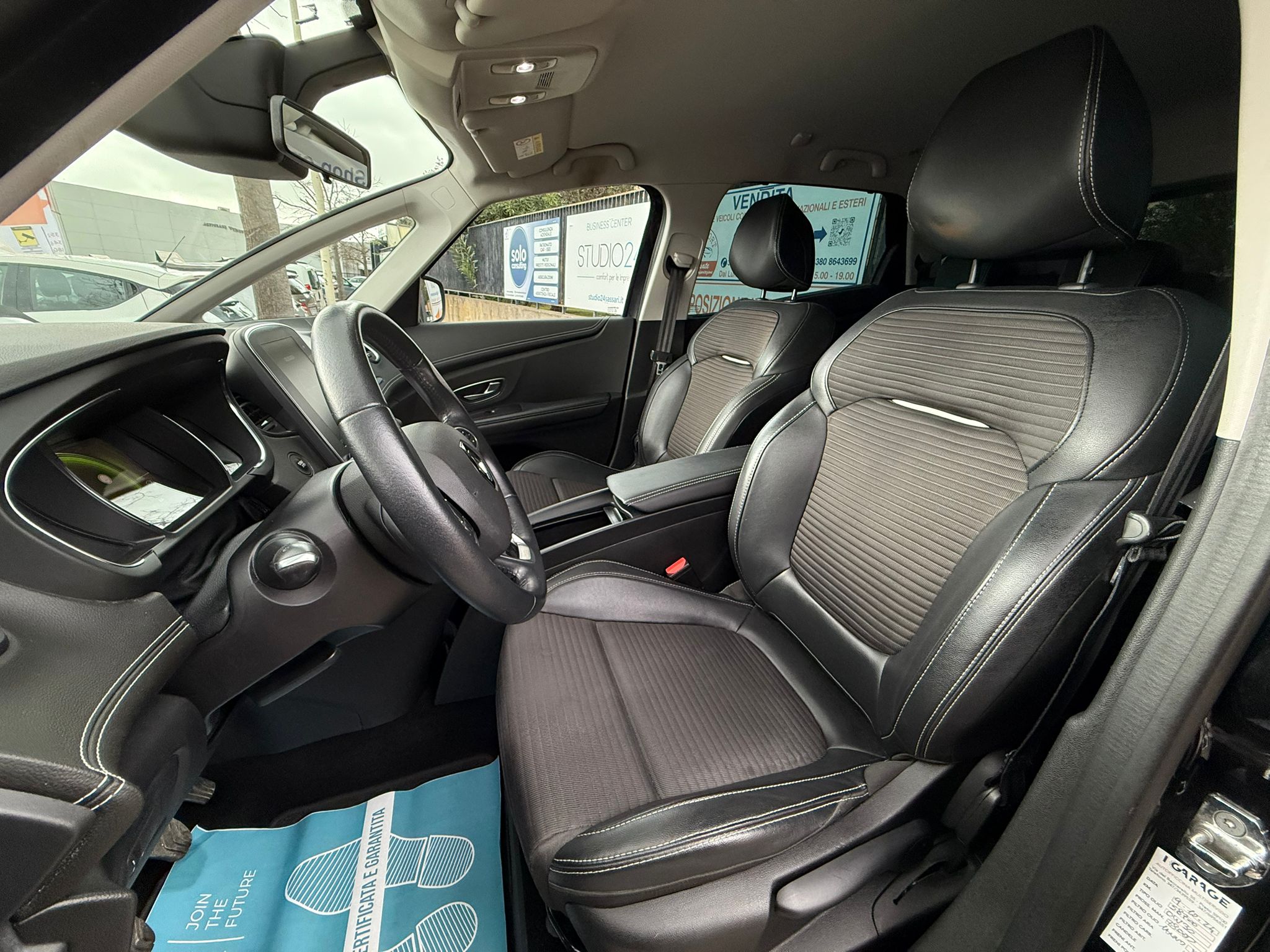 Renault Scenic - immagine 10