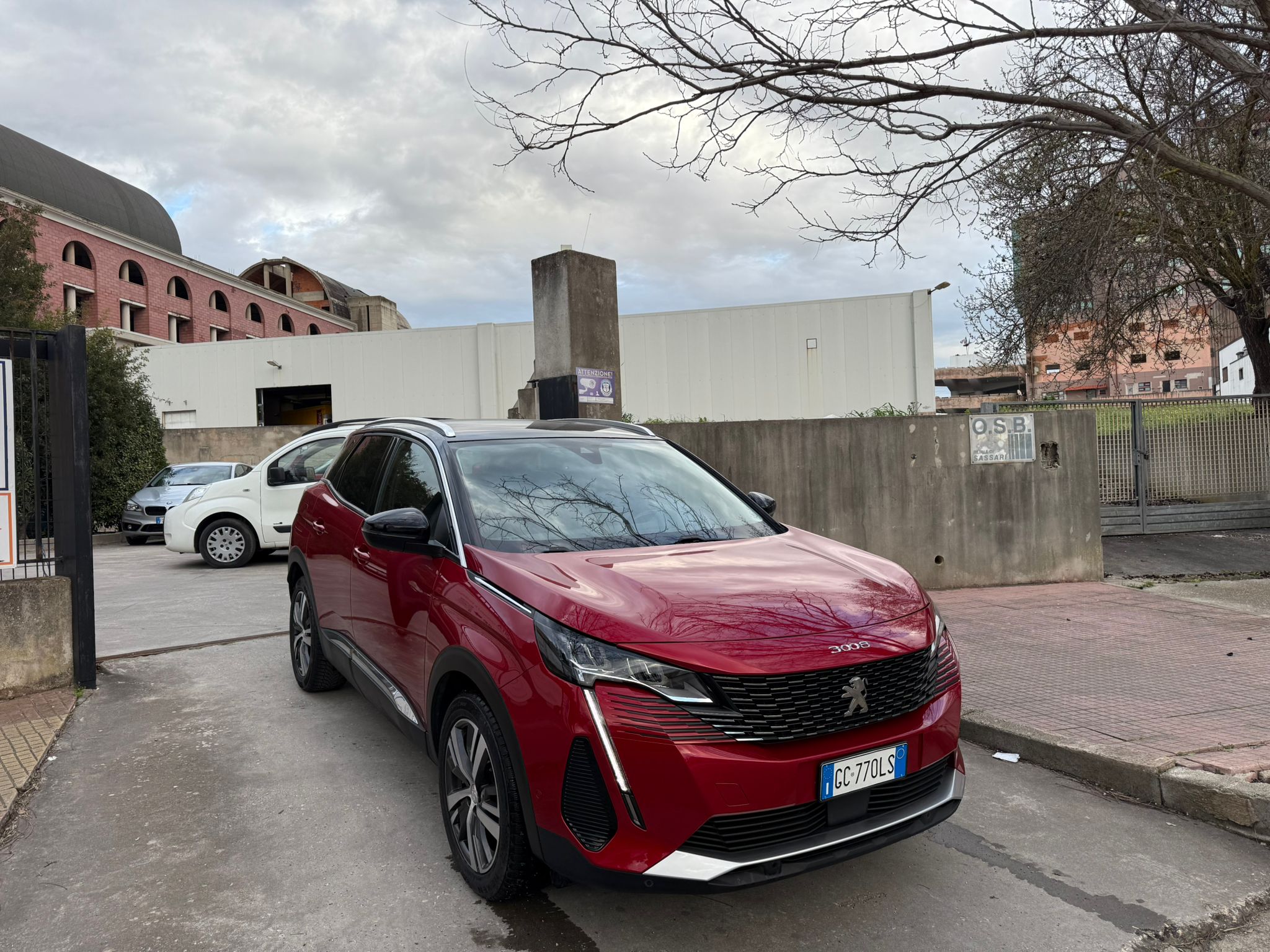 PEUGEOT 3008 - immagine 3