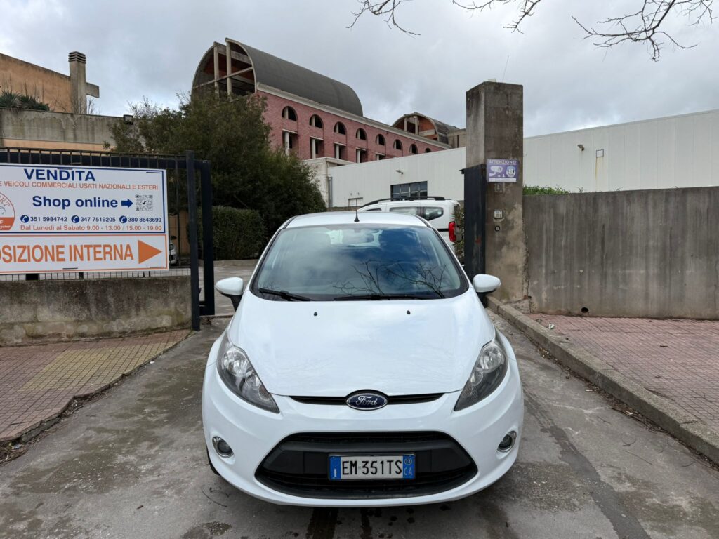 FORD FIESTA