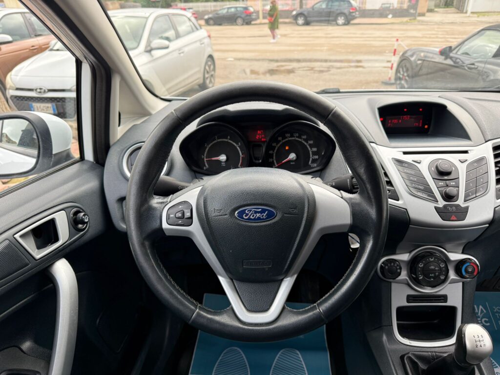 FORD FIESTA