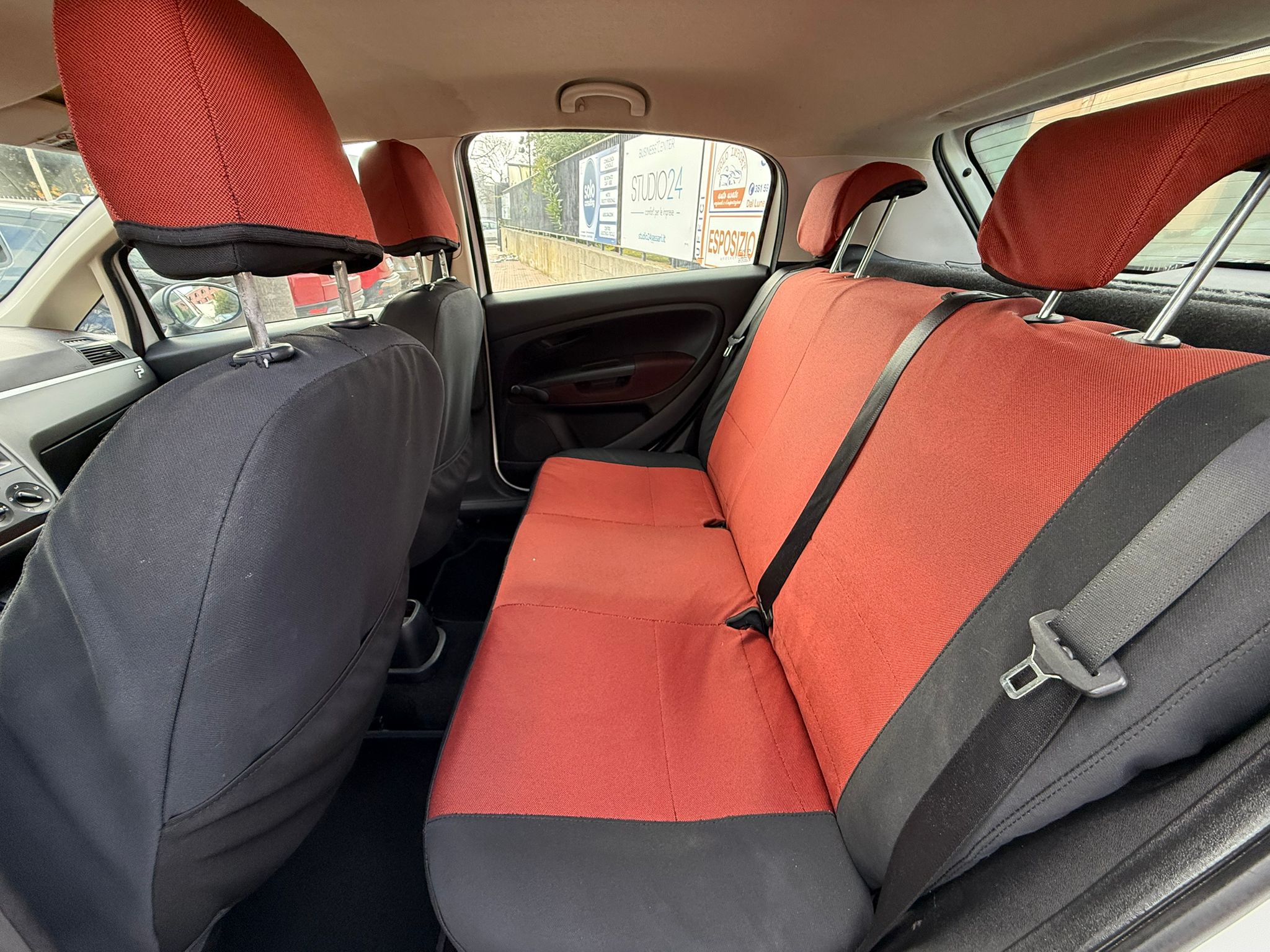 Fiat Punto - immagine 10