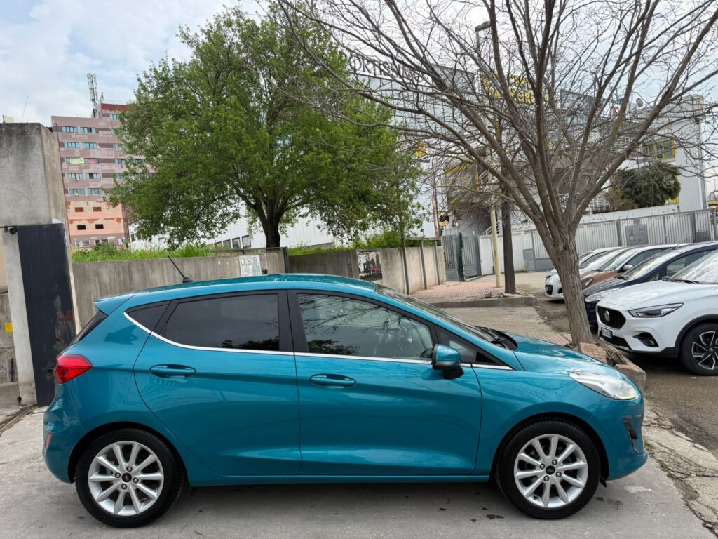 FORD FIESTA