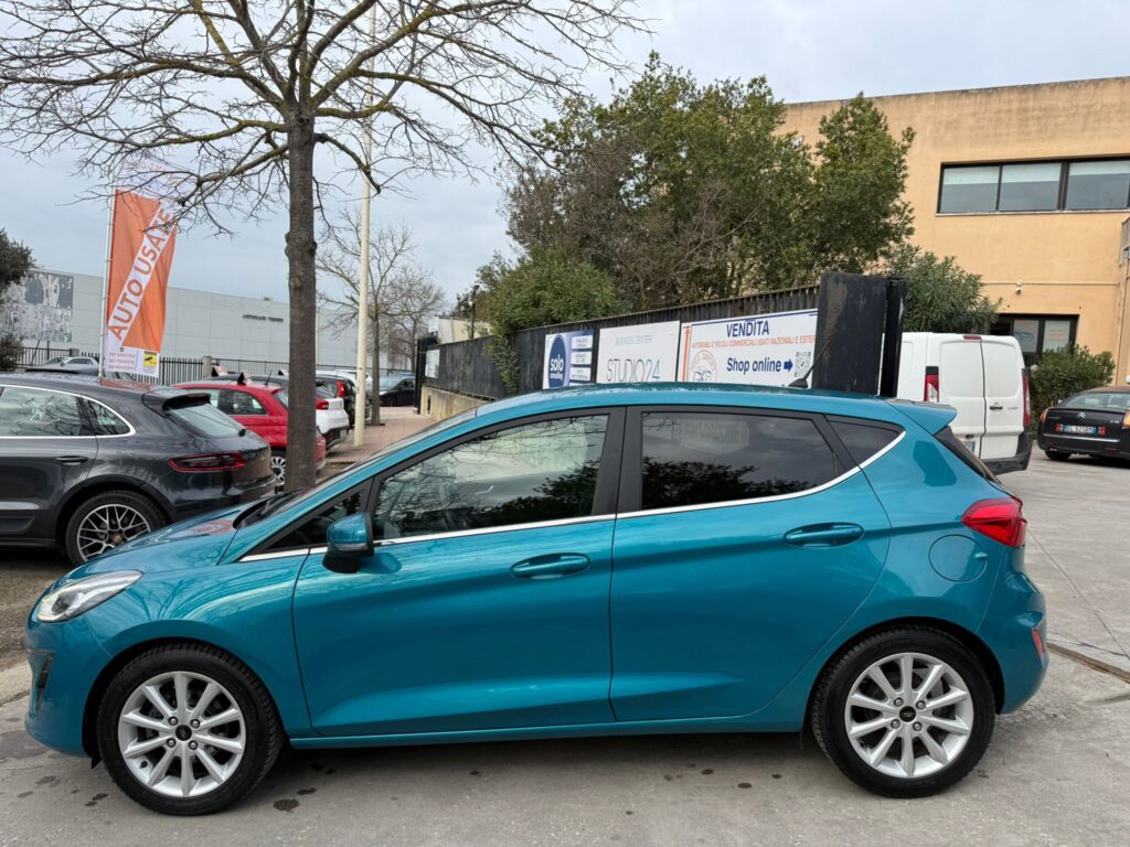 FORD FIESTA