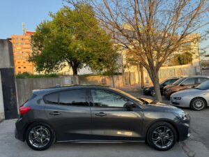 FORD FOCUS ST-LINE