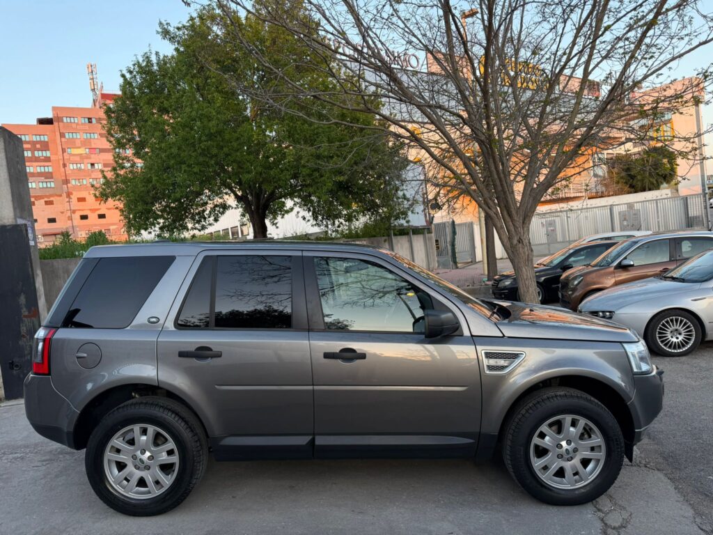 LAND ROVER FREELANDER