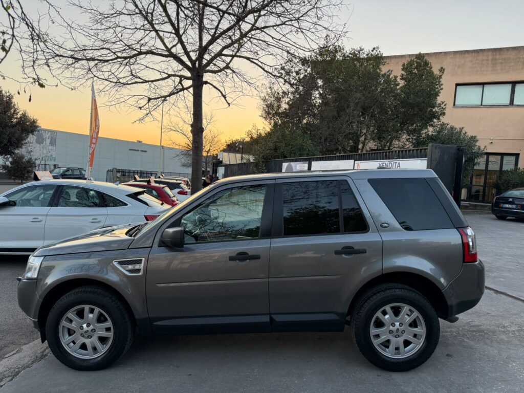 LAND ROVER FREELANDER