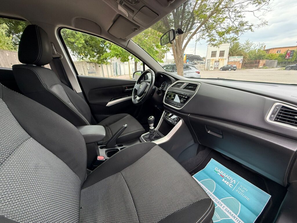 SUZUKI S-CROSS