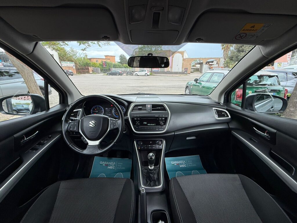 SUZUKI S-CROSS