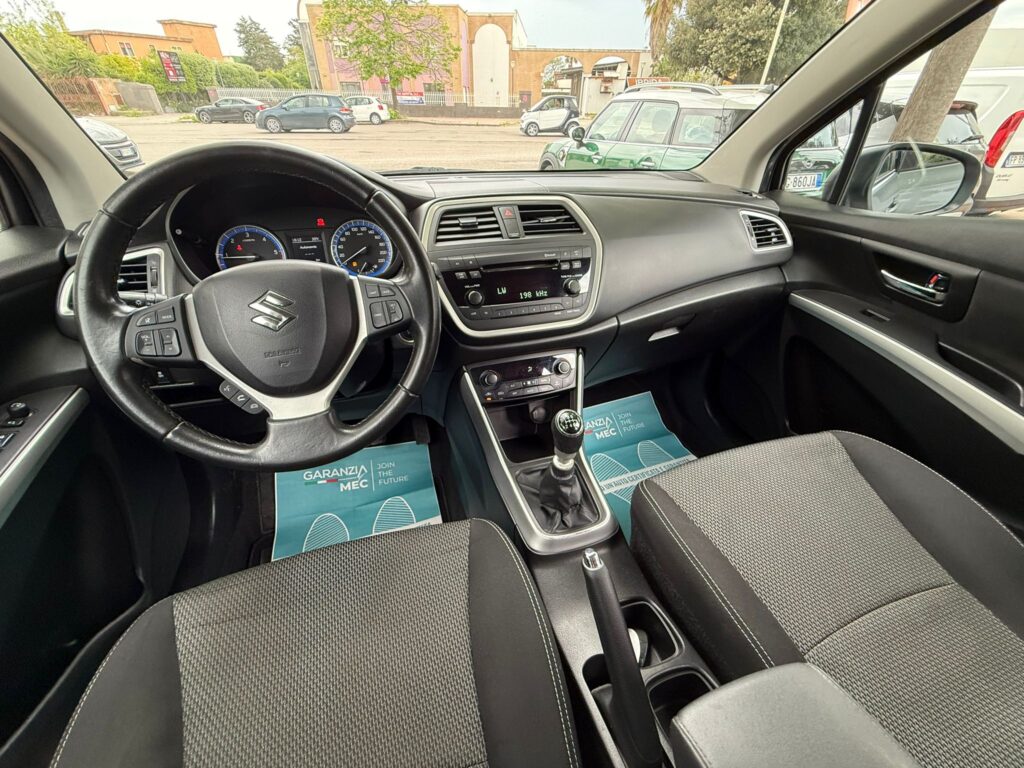 SUZUKI S-CROSS
